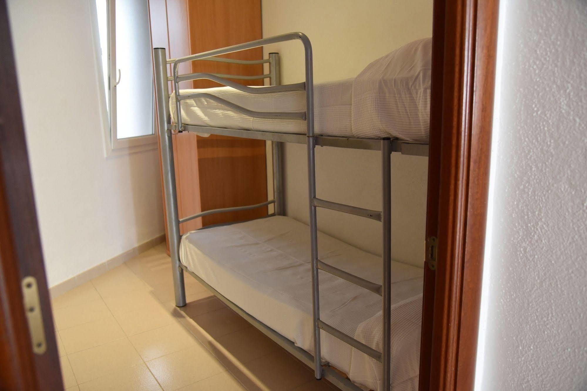 Apartamentos Ar Dosjoimi Lloret de Mar Exterior foto